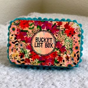 Bucket list box